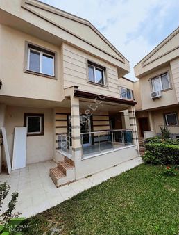 Özdere'de Denize Sıfır Site İçinde Modern Mimarili 3 +1 Villa