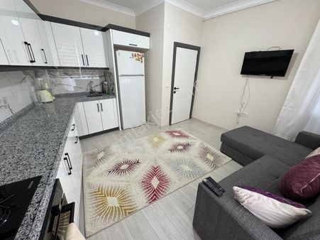 Edremit'de Askeriye Tarafında 1+1 Eşyalı Doğalgazlı Kiralık Daire