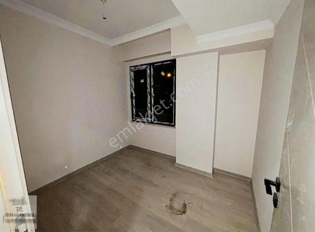 Arnavutköy Haraççı Mahallesi Merkezde Sıfır 2+1 Giriş Daire