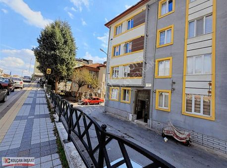 Kolçan Emlaktan Meydan Da Ara Kat Satılık 1+1 Apart