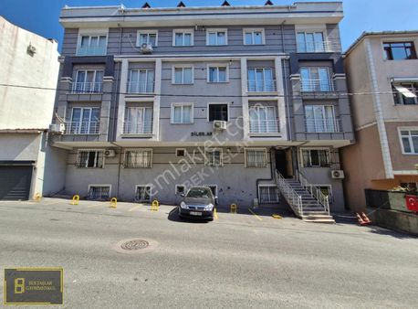 Zümrütevler Can Sokakta;ayrı Wc,bahçe Terası,kombili (2+1)