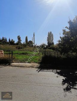 Seydikemer Yaka Mahallesinde Anayola Sıfır Satılık Tarla