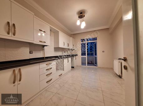 Gaziantep Merkez Fıstıklık Ara Kat 3+1 Kiralık Daire...