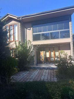 Buyukcekmece Kestanelık Koyunde Satılık Vılla