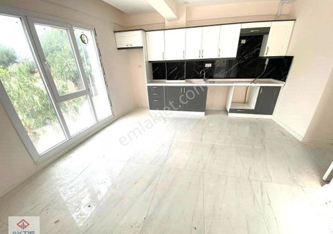 🟦🟦 Aktiften Burhaniye Kocacamide Merkezi Konumda 2+1 Daire Fırsatı 🟦🟦