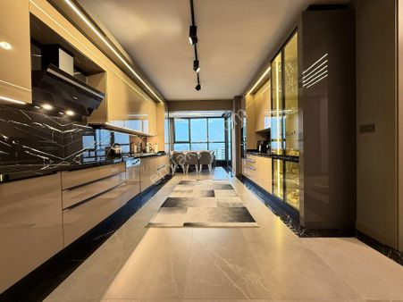 Pursaklar Mehmet Zengin Emlak'tan K.otoparklı 7/24 Güvenlikli Havuzlu 17.kat 5+1 Ultra Lüks Sitede