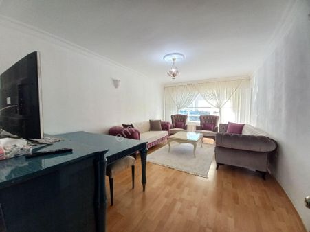 Pursaklar Mehmet Zengin Emlak'tan 2.kat 3+1 Park Manzaralı Yapılı Masrafsız Daire