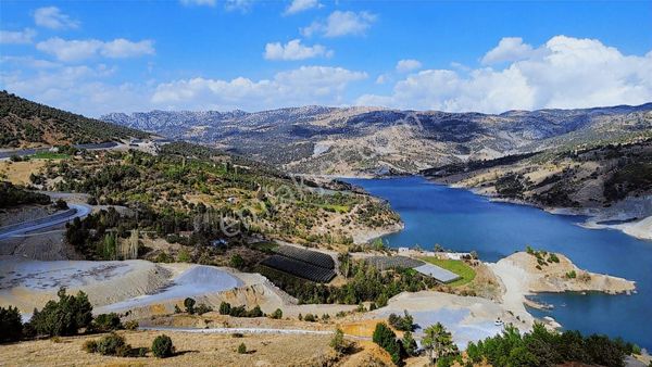 Mersin Erdemli Sorgun'da 12.000m2 Baraja Sıfır Yatırımlık Tarla