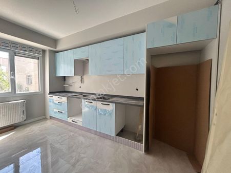 Mertcan Dan Kartal Metroya Yürüme 2+1 Lüks Satılık Daire