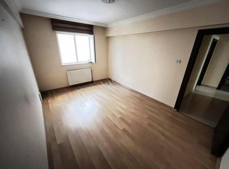 Onurlu'dan Şeker Mah 1. Katta Ayaş Yoluna 50 M2 Kiralık 3+1
