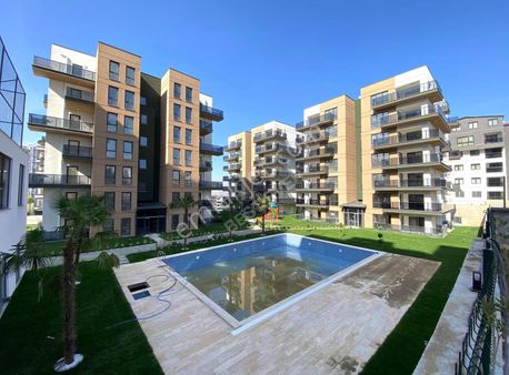 Best Ever'dan Site İçinde 173 M2 Net Satılık Ara Kat Daire