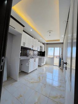 Sıfır 2+1 Cadde Üzeri