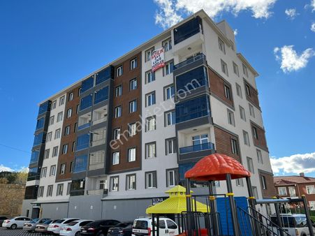 Emniyet Müdürlüğü Yakınında Eşyalı Kiralık Daire ***burcu Emlak ****