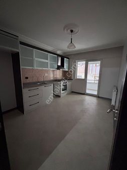 Satılık Muhittin Mah 11 Yıl Ara Kat 3+1 Lüks Daire