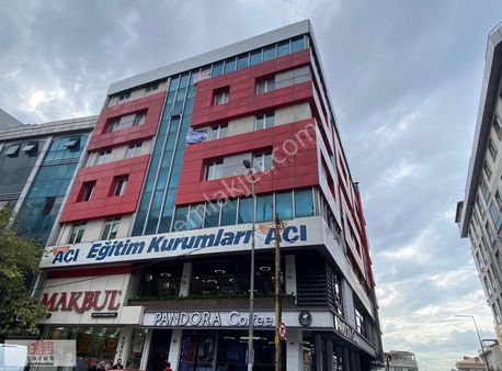 Bağcılar Meydana Yakın 650m2 6.kat Kiralık İş Yeri