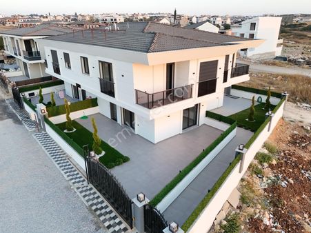 Didim Hisarda Havuzlu Satılık Villa