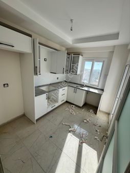 Saricam Orhagazi Mah 2+1 K Mutfak İskanli Hasarsiz Krdeyie Uygun Dairemiz Satliktir