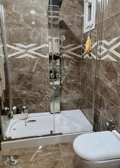 Erenköy Taşmektep Sokak'ta 3+1 180m2