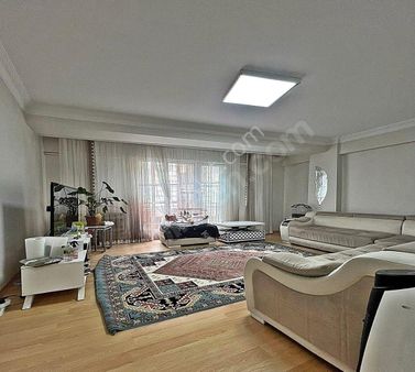 Akşemsettin Mah. 3+1 Ara Kat 🔑 Balkonlu & Asansörlü Kelepir Daire! 🏡 Aileye Uygun 👨‍👩‍👧‍👦