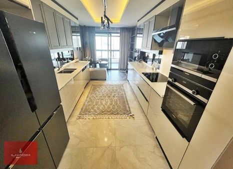 İlkadımdan Ovacık Bulvar Üzerinde Kapalı Havuz,sauna,hamamlı 4+1