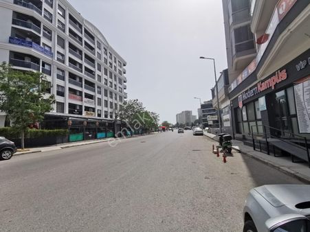 Atakent Yalı Mahallesinde Deniz Manzaralı Kiralık 2+1 Daire