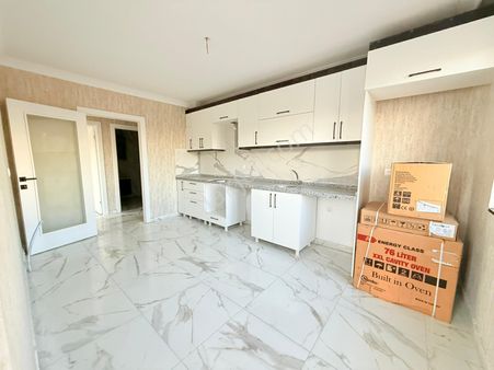 Demiröz'den Cadde Üzeri Konum Harikası Full Yapılı Kıskandıran 3+1 Daire