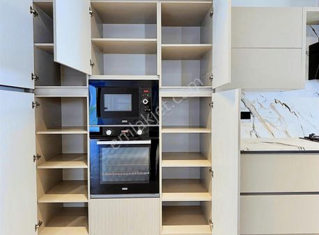 Bornova Atatürk Mah Teraslı Sıfır 4+1 Tripleks Satılık Villa