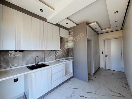 Demirler'den Karahasanlı'da Yol Cepheli 2+1 Satılık Daire