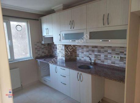 Alsancak Cad.2+1 Çift Balkonlu Arakat Daire