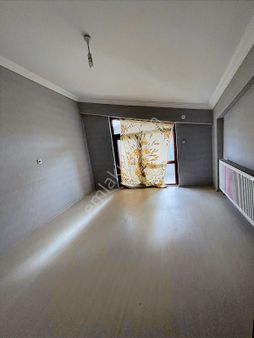 Mehmet Akif Mahallesi Satılık 5+1 Ayrı Girişli Geniş Dubleks