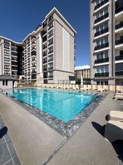 Silivri Yenimahallede Site İçerisinde 3+1 Peyzaj Cephe Sıfır Satılık Daire