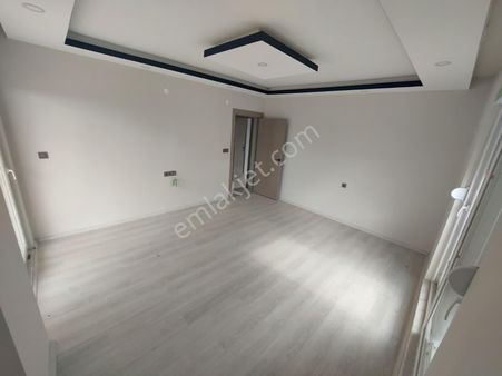 Varsak Şelale Mah De 2+1 Asansörlü Etrafı Açık Geniş Daiare