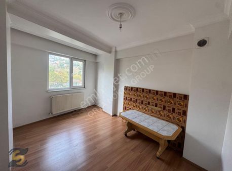 Eyüp Silahtarağada Tramvayın Dibinde Satılık 2+1 Fırsat Daire!!!