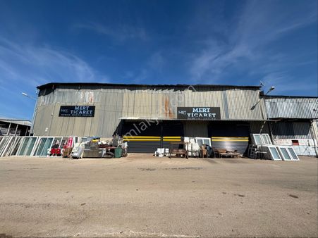 Hurdacılar Sitesi’nde Köşe Başı Satılık 2 Katlı Ruhsatlı Dükkan