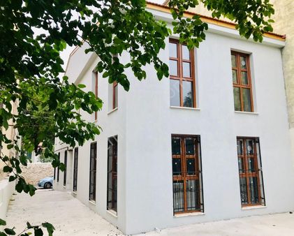 Buca Heykel'de Yeni Doğalgazlı Kiralık 1+1 Daire