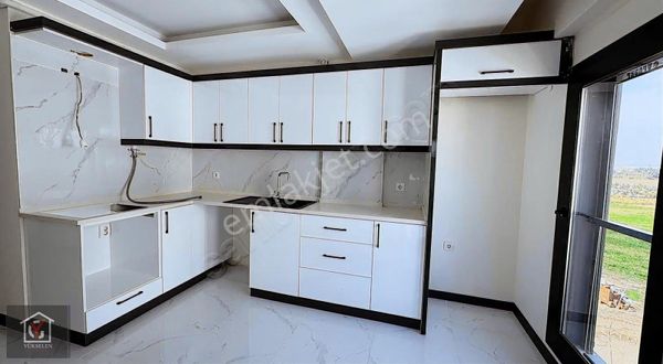 Yükselen'den Havuzlu Site İçerisinde Ara Kat Kiralık Daire