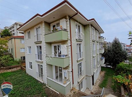 Remax Mavi Rıdvan Gedikten Kemalpaşada 1+1 Eşyalı Kiralık Daire