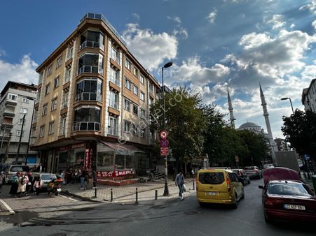 Next House'dan Ahmet Yesevi Cadde Üzerinde 20m2 Satılık Dükkan