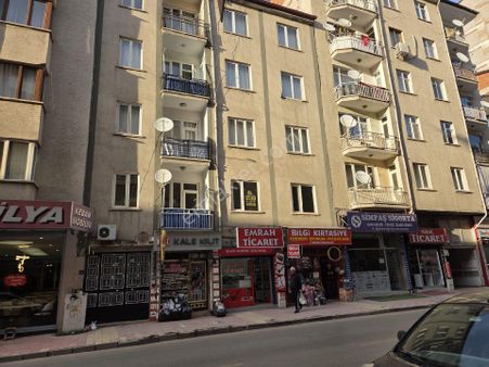 Üniversite Mah N.çitci Cad Üzeri Kiralık 3+1 Daire