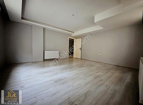 Samsun Atakum Ömürevlerinde Satılık 2+1 Bahçekatı