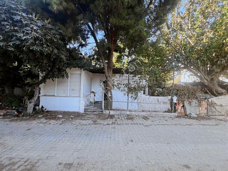 Antalya Kadriye'de Arsa Fiyatına Satılık Müstakil Ev