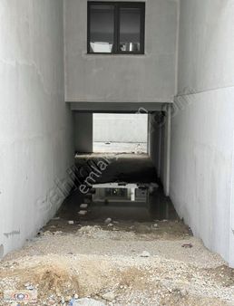 Orhan Emlak'tan Satılık Otoparklı Ana Caddeye Yakın Sıfır Daire