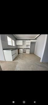 Menekşe'de Göl Manzaralı 2+1