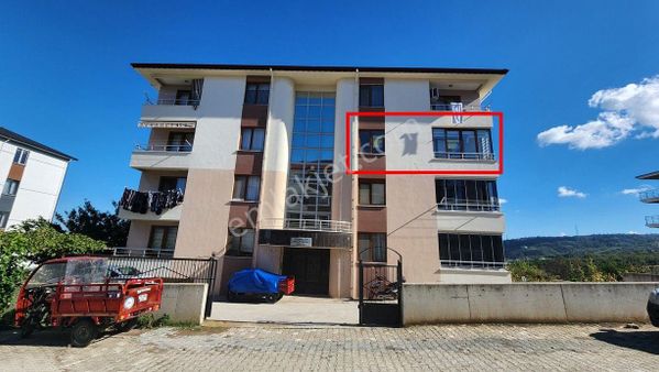 Deniz'den Yalova Tavşanlı'da Satılık 3+1 Geniş Daire