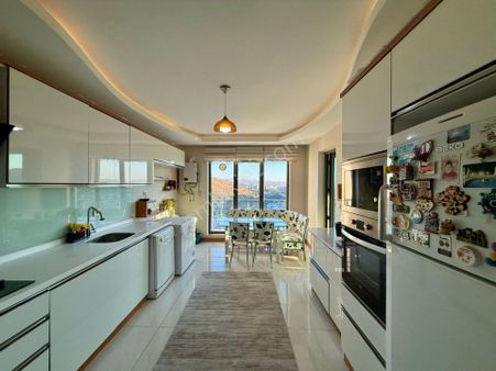 Nasip'ten Satılık 4+1 Lüks Site Dairesi Kaçırılmıyacak Daire