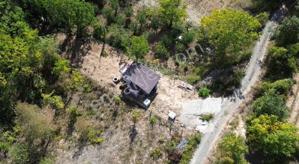 🏡 Geyve / Çamlık’ta Yapılı Arsa Fırsatı! 483 M² Arsa + İçinde Yapı 🏠