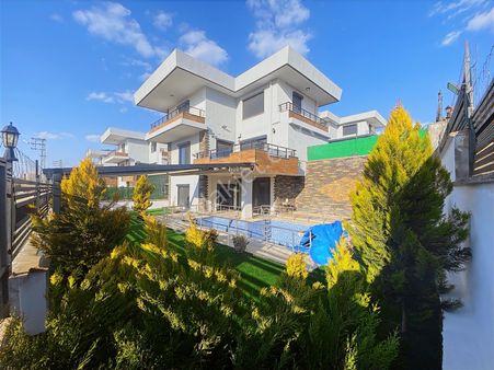 Bu Villa'da Yok Yok - Site İçinde Full Eşyalı Migros'a 2dk