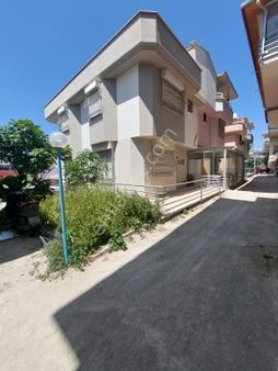 Kuşadası Kadınlar Denizinde, Denize Yakın Sitede 4+1