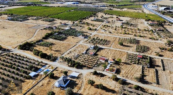 Ars'den Satılık Yatırımlık Arsa 430 M2 Buldan Cumhuriyet Mah