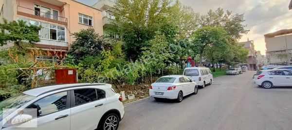 Erikli Mahallesinde Satılık Sokağa Cepheli 90 M2 Arsa